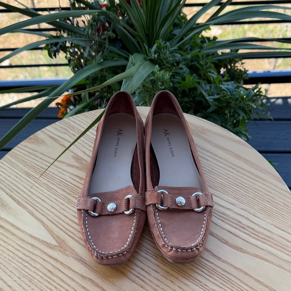 Anne Klein Leather Tan Loafers with Silver Accents